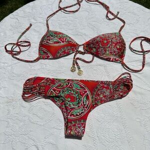 Luli Vibrant Moulded push up Red and Green Women's Bikini Set S/XS